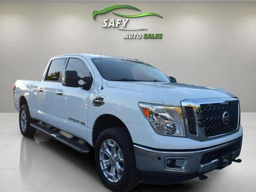 2017 Nissan Titan XD SV