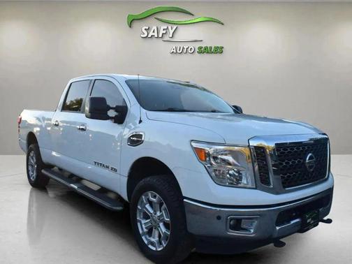 2017 Nissan Titan XD SV