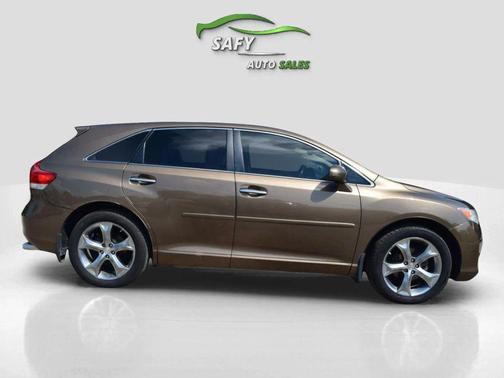 2010 Toyota Venza Base