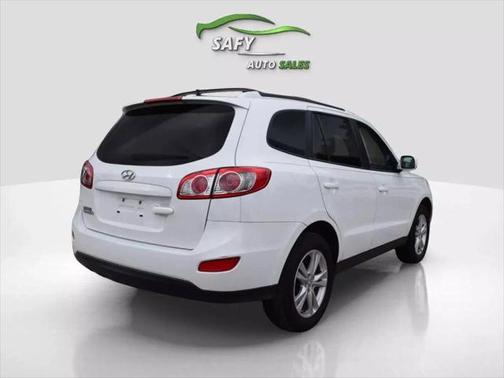 2012 Hyundai SANTA FE SE