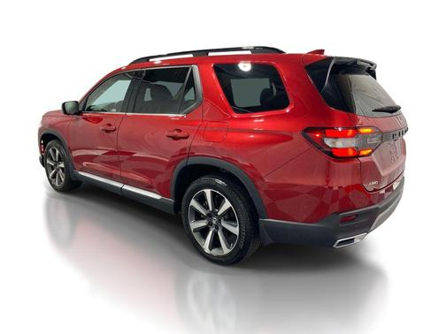 Radiant Red Metallic II 2024 Honda Pilot Elite