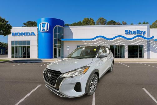 2023 Nissan Kicks SV