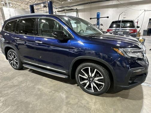 2021 Honda Pilot Touring 8-Passenger
