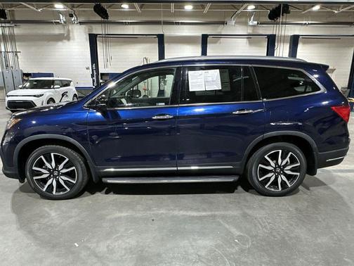 2021 Honda Pilot Touring 8-Passenger