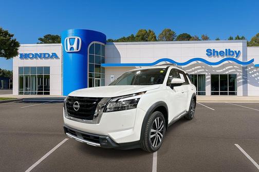 2024 Nissan Pathfinder Platinum FWD