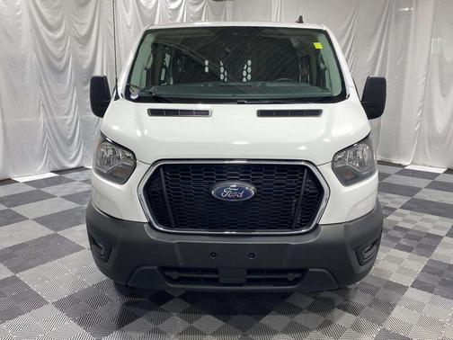 OXFORD WHITE 2025 Ford Transit-250 Base