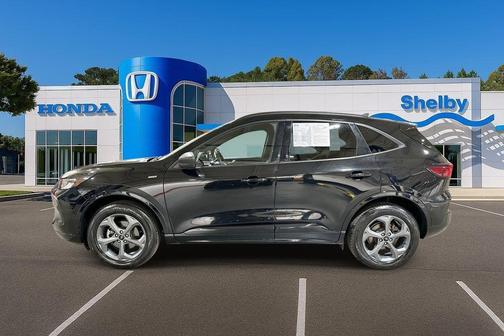 AGATE BLACK METALLIC 2024 Ford Escape ST-Line