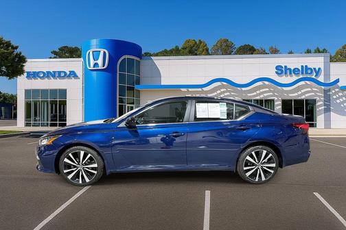 2022 Nissan Altima SR Intelligent AWD