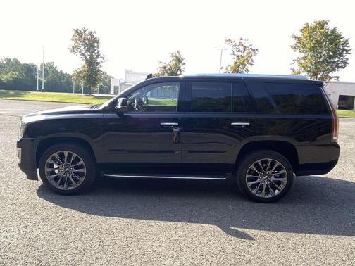 2020 Cadillac Escalade Premium Luxury