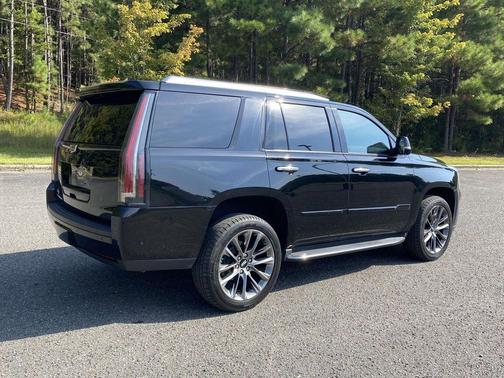 2020 Cadillac Escalade Premium Luxury