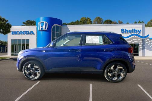 2024 Hyundai VENUE SEL