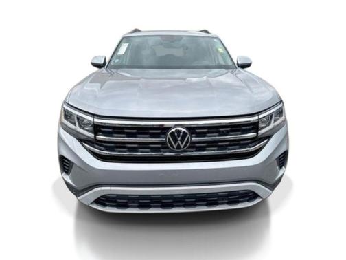 Silver Metallic 2023 Volkswagen Atlas 3.6L SE w/Technology