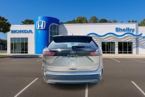 ICONIC SILVER 2024 Ford Edge SEL