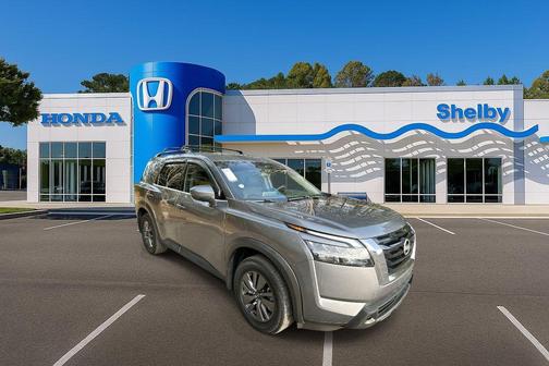 2022 Nissan Pathfinder SV 4WD