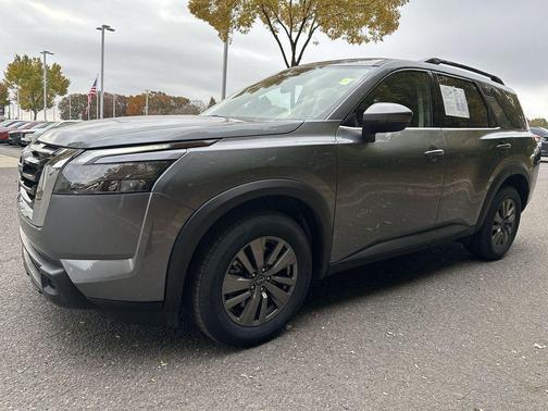 2025 Nissan Pathfinder SV 4WD