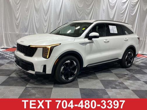 Snow White Pearl 2025 Kia Sorento Hybrid EX