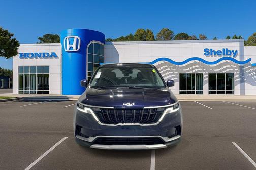 2024 Kia Carnival LX