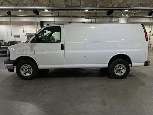 2024 GMC Savana 2500 Work Van