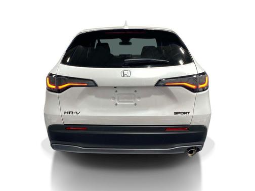 Platinum White Pearl 2026 Honda HR-V AWD Sport