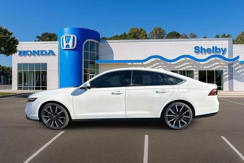 Platinum White Pearl 2025 Honda Accord Hybrid Touring