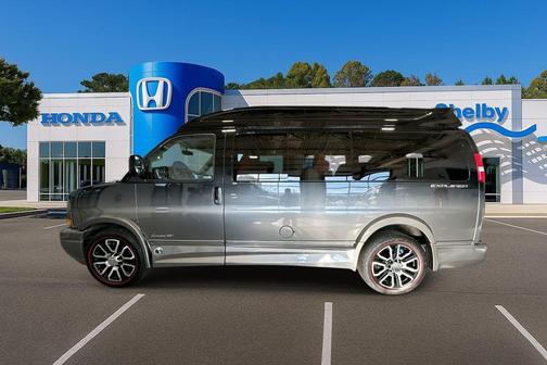 2024 GMC Savana 2500 Work Van