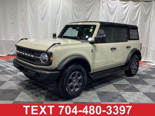 DESERT SAND 2025 Ford Bronco Big Bend
