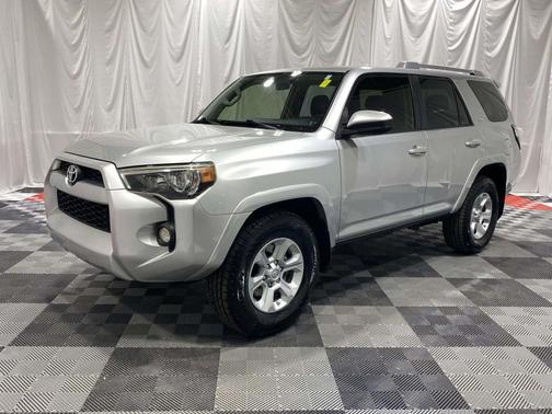 Classic Silver Metallic 2016 Toyota 4Runner SR5