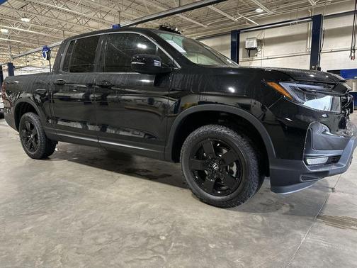 2025 Honda Ridgeline Black