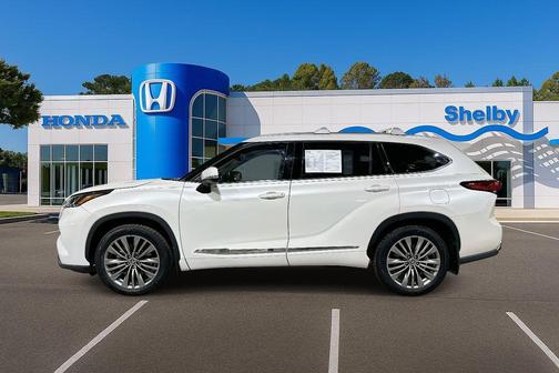 2021 Toyota Highlander Platinum