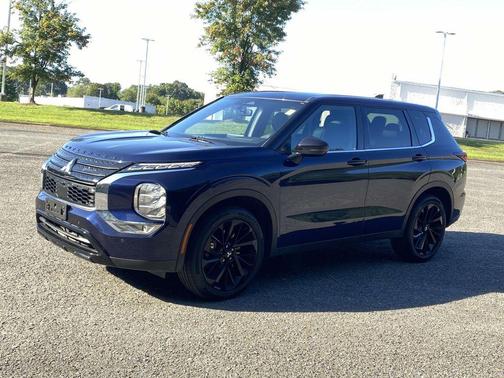 2022 Mitsubishi Outlander 