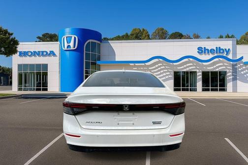 Platinum White Pearl 2025 Honda Accord Hybrid Touring