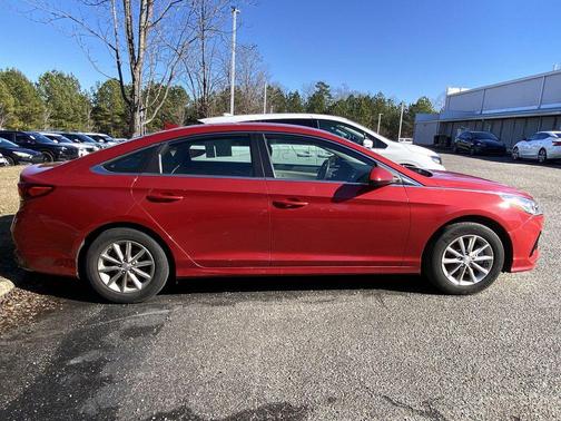 2019 Hyundai SONATA SE