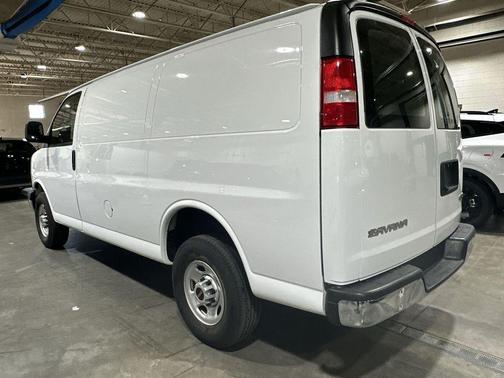 2024 GMC Savana 2500 Work Van