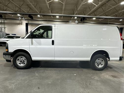 2024 GMC Savana 2500 Work Van