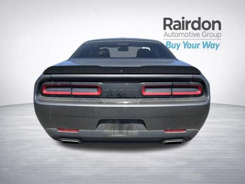 Granite Pearlcoat 2020 Dodge Challenger SXT