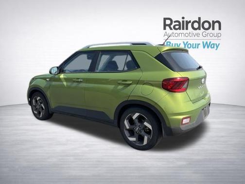 Green Apple 2023 Hyundai VENUE SEL