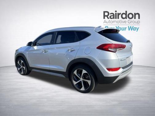 Molten Silver 2017 Hyundai TUCSON Limited