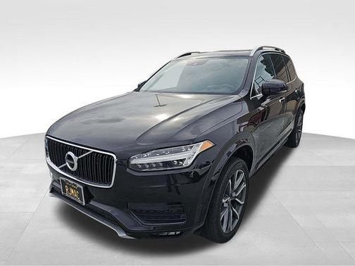 2018 Volvo XC90 T5 Momentum