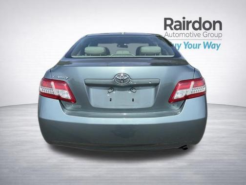 Aloe Green Metallic 2010 Toyota Camry LE