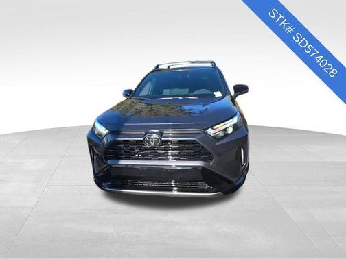 2025 Toyota RAV4 Hybrid SE