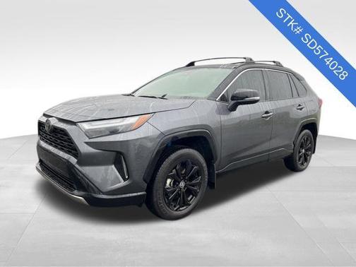 2025 Toyota RAV4 Hybrid SE