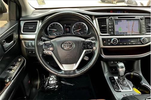 2017 Toyota Highlander Limited Platinum