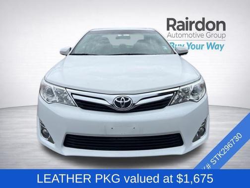 Super White 2013 Toyota Camry XLE