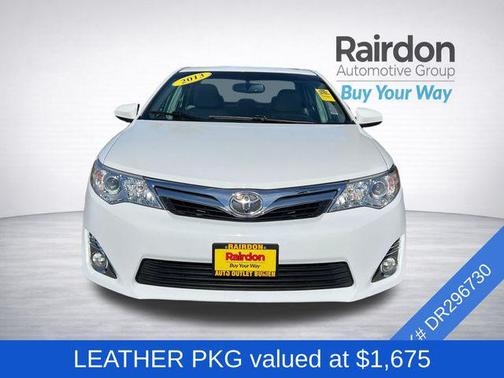 Super White 2013 Toyota Camry XLE
