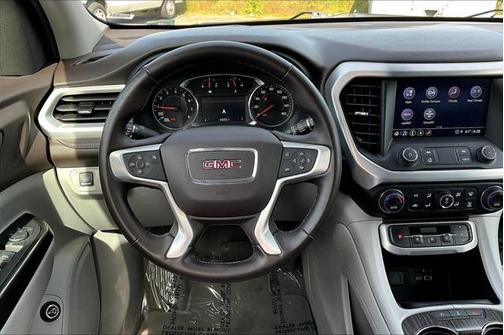 2023 GMC Acadia FWD SLT