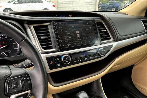 2016 Toyota Highlander LE Plus