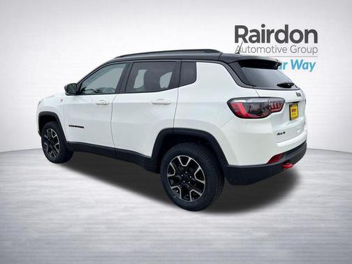 White Clearcoat 2021 Jeep Compass Trailhawk