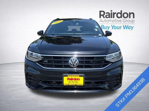 Deep Black Pearl 2023 Volkswagen Tiguan 2.0T SE R-Line Black 4MOTION