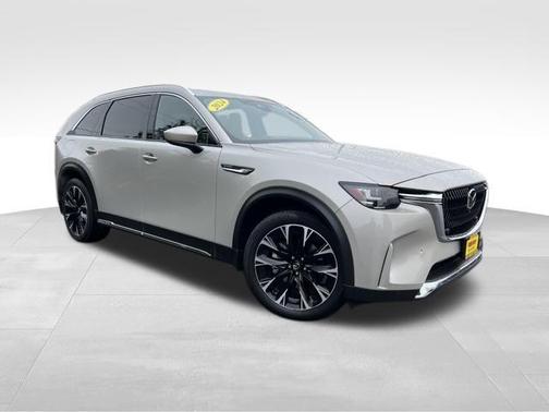 2024 Mazda CX-90 PHEV Premium Plus