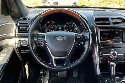 2016 Ford Explorer Platinum